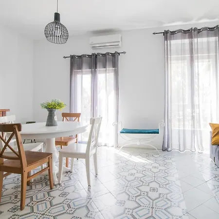 Apartment Cozy Flat In Center Feel The Vibe Selfcheckin